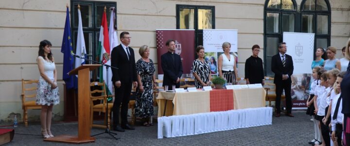 „Nagyszerűek és csodálatra méltóak vagytok…”