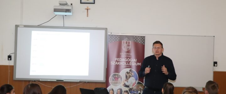 Bíró Gyula oktató pedagógiai szakkollégiumi előadása a GFE PK-n…