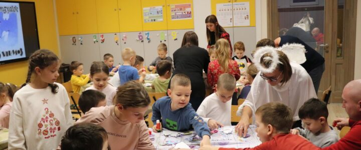 Adventi iskolára hangoló játszóház a Gyakorlóban