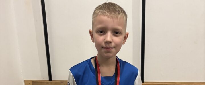 Iskolánk tanulója, Tóth Zalán a Szarvasi Fc U11-es csapatával megnyerte a szeghalmi I. Nápoly Kupát